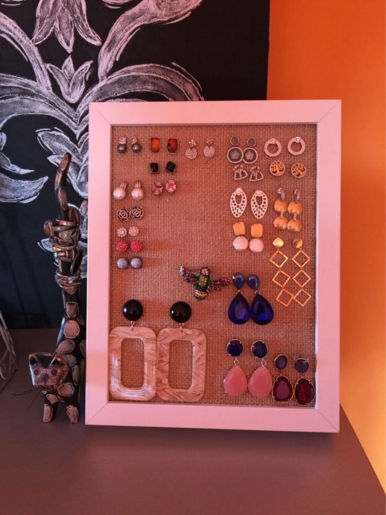 marco de madera organizador de aretes hazlo tu misma