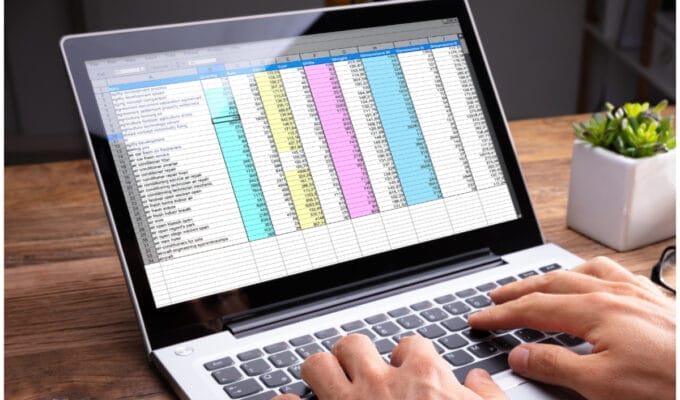 Te presentamos una guía para crear un presupuesto personal sencillo y efectivo, especialmente diseñado para mujeres