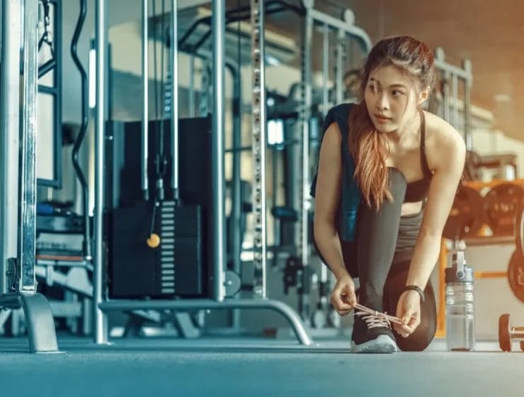 Antes de ir al gimnasio este inicio de año, conoce qué debes tomar en cuenta para empezar de forma segura, realista y sin abandonar.